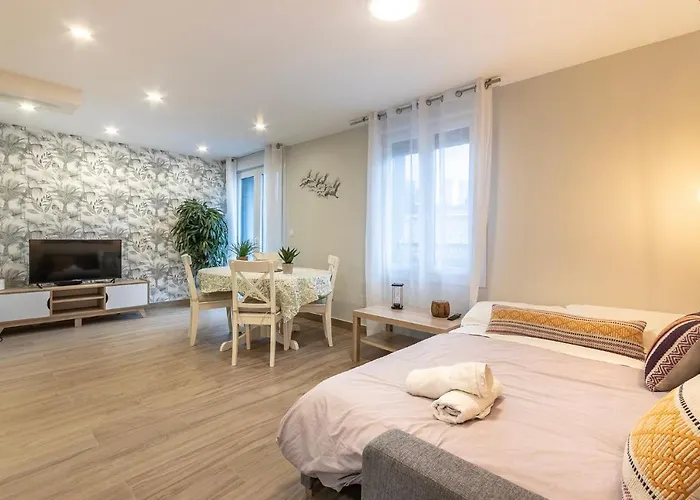 El Toison De Oro 22 Garaje Gratis