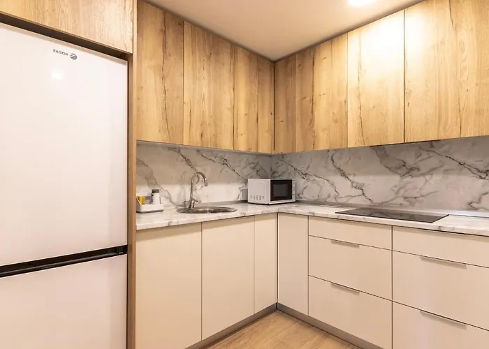 El Toison De Oro 22 Garaje Gratis *